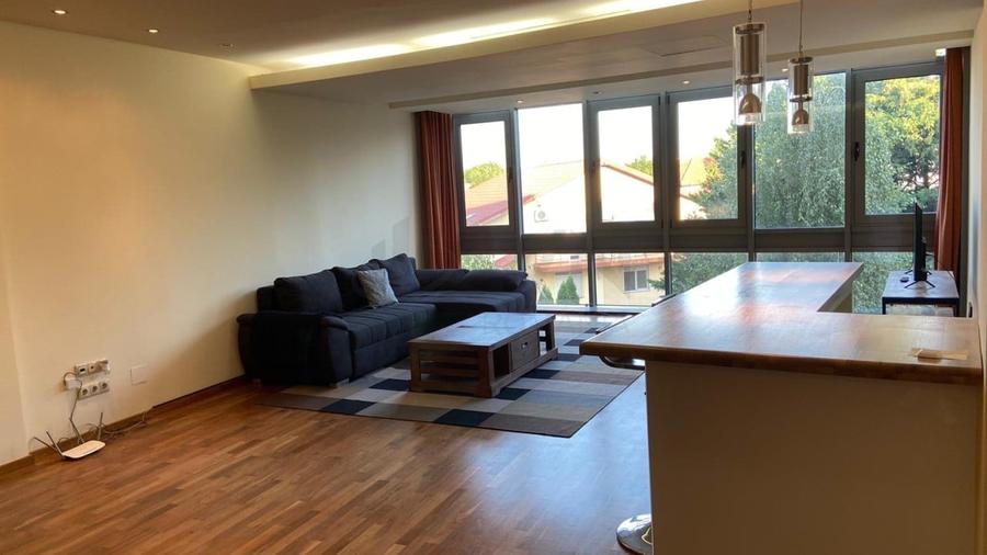 Apartament cu 3 camere decomandat în Iancu Nicolae