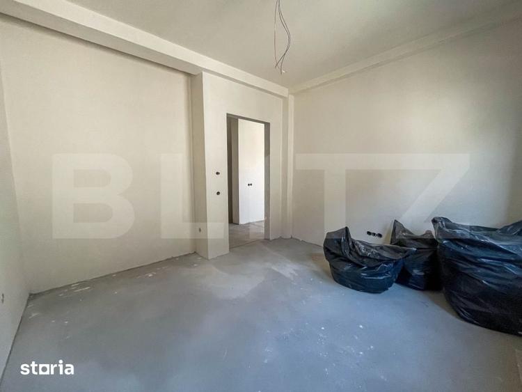 Apartament cu 4 camere semidecomandat în Someșeni