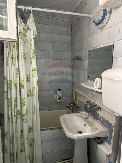 Apartament cu 2 camere semidecomandat în Mărăței