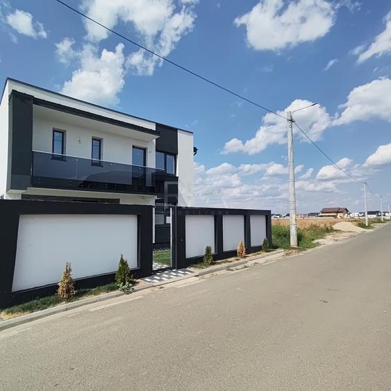 Casă individuală cu 5 camere cu Canalizare în Domnești