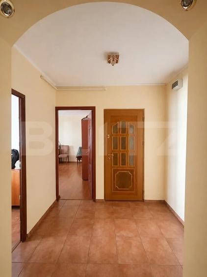 Apartament cu 3 camere decomandat în Central