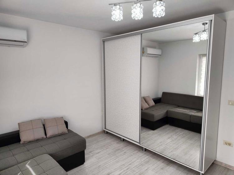 Apartament cu 2 camere decomandat în Miroslava
