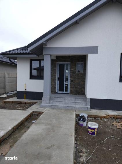 Casă cu 3 camere cu Teren 290 Mp în Clinceni