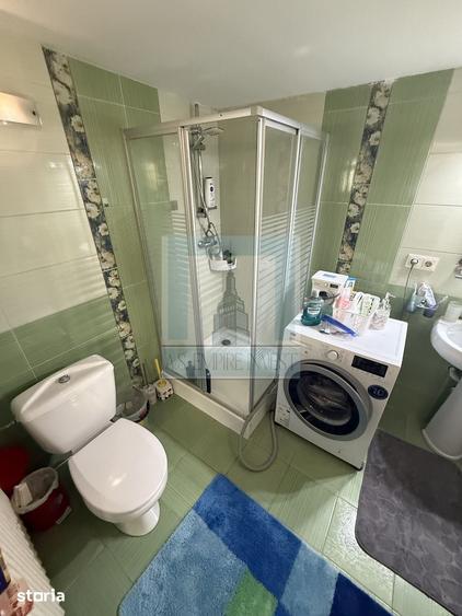 Casă cu 3 camere semidecomandat cu Teren 300 Mp în Bartolomeu