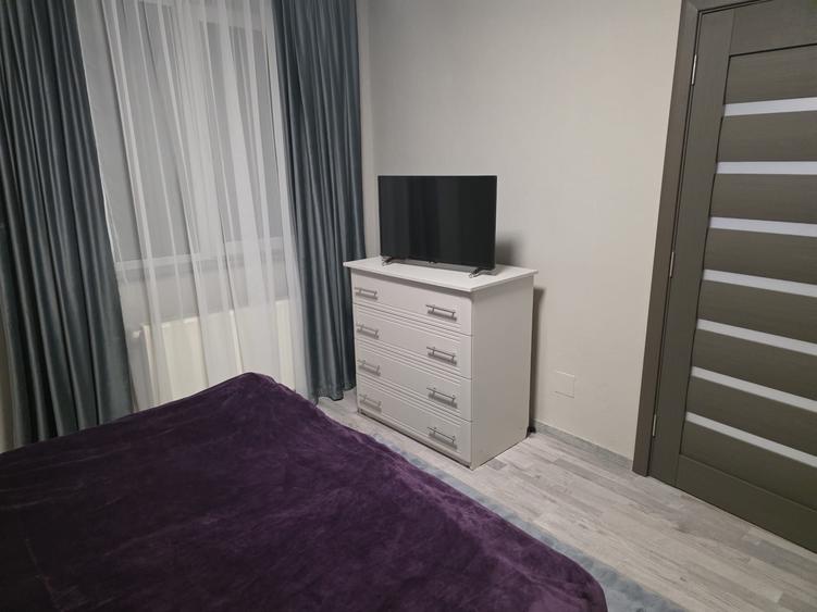 Apartament cu 2 camere decomandat în 1 Mai
