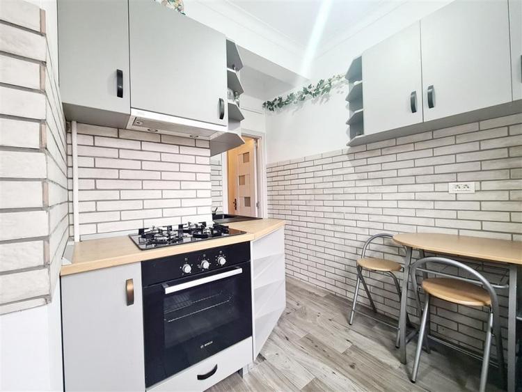 Apartament cu 2 camere decomandat în Floreasca