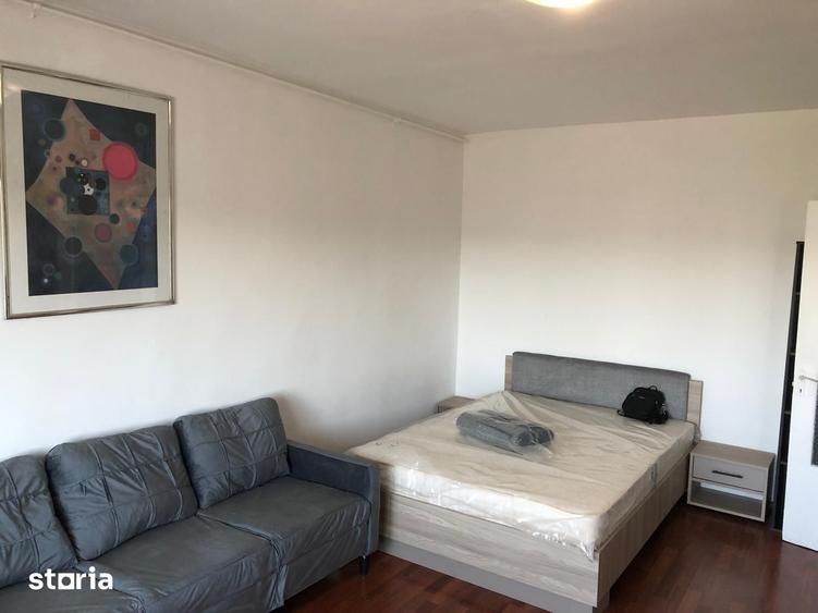 Garsonieră decomandată în Tineretului