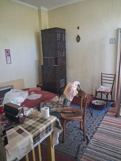 Casă cu 4 camere cu Canalizare în Central