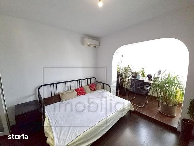 Apartament cu 4 camere decomandat în Plopilor