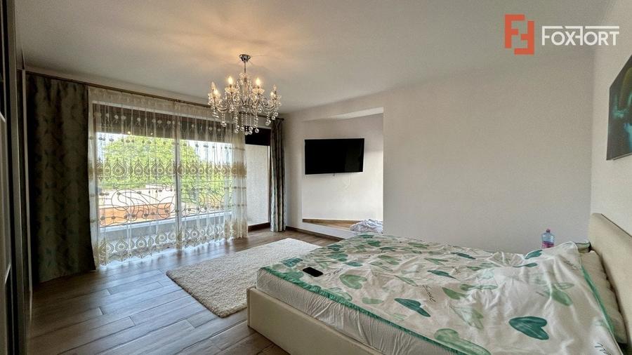 Casă individuală cu 4 camere cu Piscina în Sânandrei