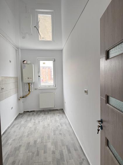 Apartament cu 3 camere decomandat în Militari