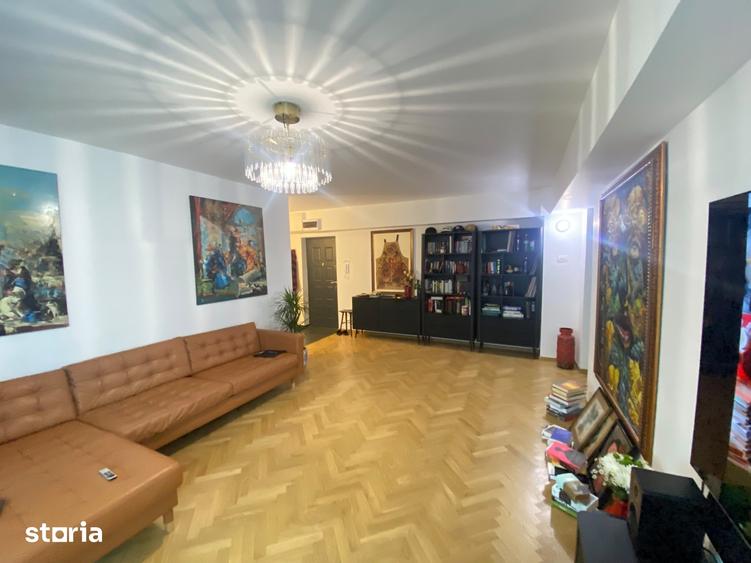 Apartament cu 3 camere semidecomandat, mobilat în Grivița