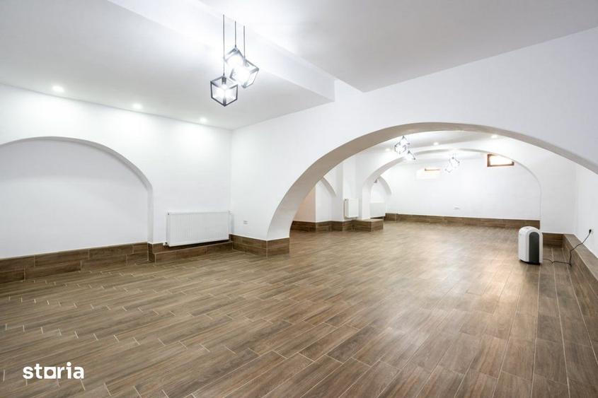 Casă cu 5 camere cu Teren 82 Mp în Unirii