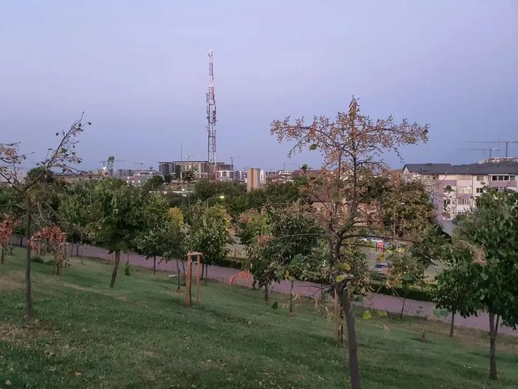 Apartament cu 2 camere decomandat în Theodor Pallady