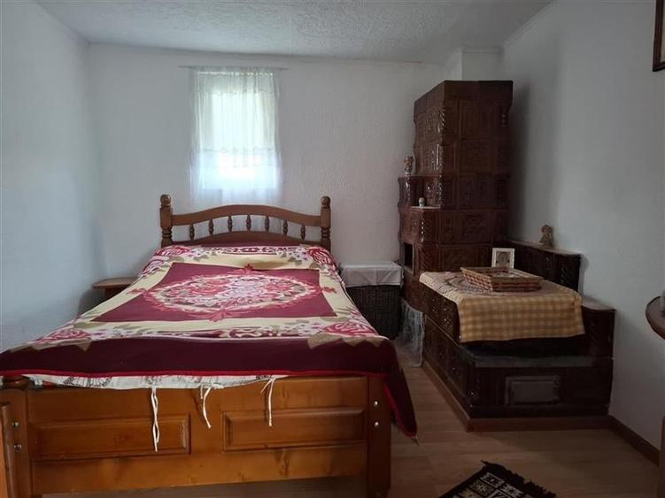 Casă individuală cu 3 camere cu Teren 1870 Mp în Oreavu