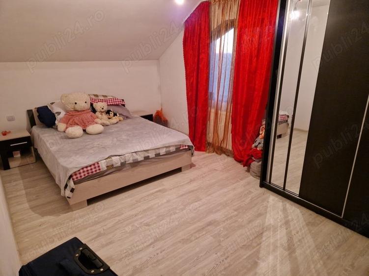 Casă cu 6 camere cu Teren 530 Mp în Pielești