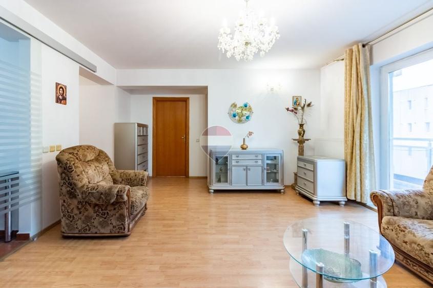 Apartament cu 2 camere semidecomandat, mobilat în Nord
