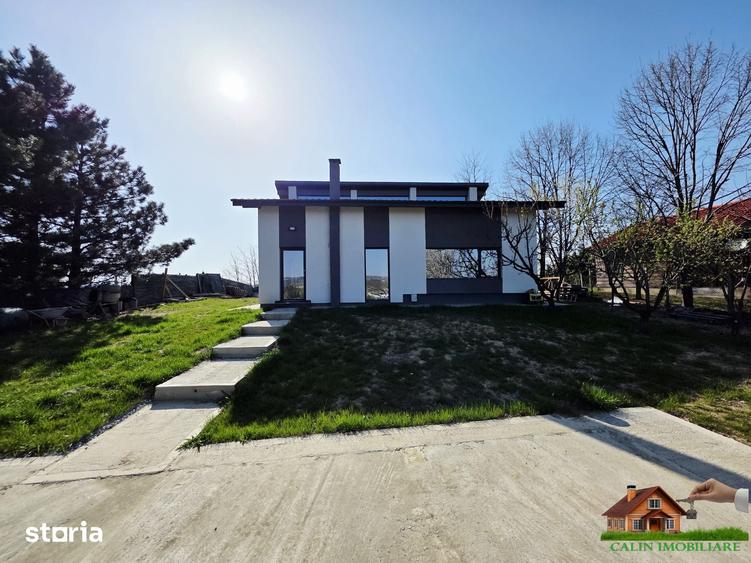 Casă cu 4 camere cu Teren 1500 Mp în Ciurea