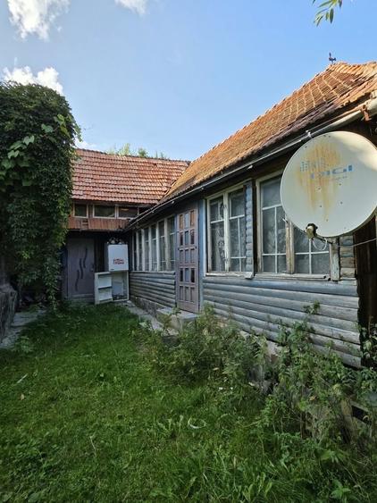 Teren de 12000 mp, în Bran