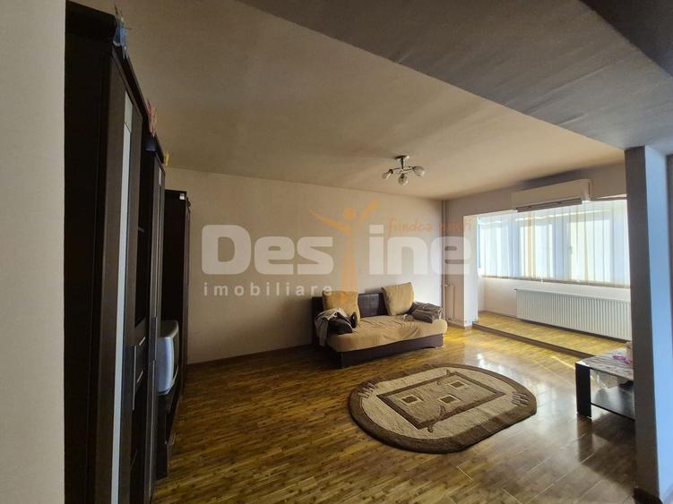 Garsonieră decomandată în B-dul București