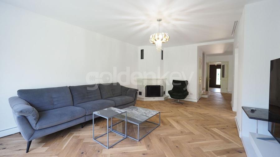 Duplex cu 4 camere cu Canalizare în Iancu Nicolae