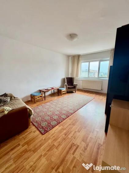 Apartament cu 2 camere decomandat, mobilat în Anda