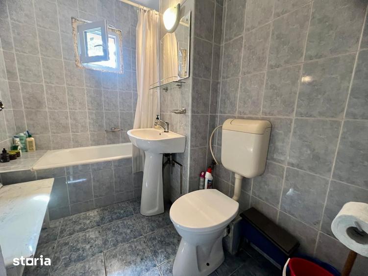 Apartament cu 3 camere în Dâmbu Pietros