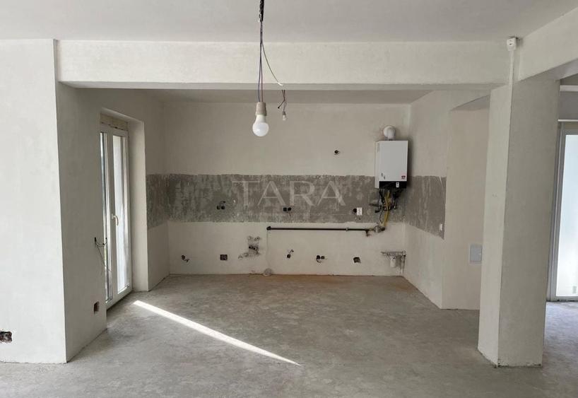Duplex cu 5 camere cu Canalizare în Feleacu