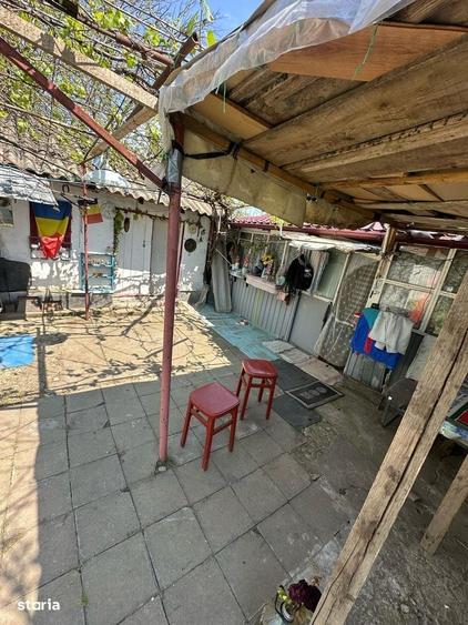 Casă cu 4 camere cu Teren 1422 Mp în Alexeni