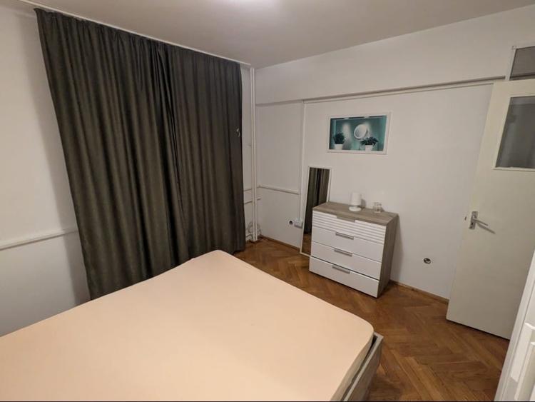 Apartament cu 2 camere decomandat, mobilat în Berceni
