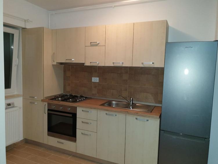 Apartament cu 2 camere semidecomandat în Dristor