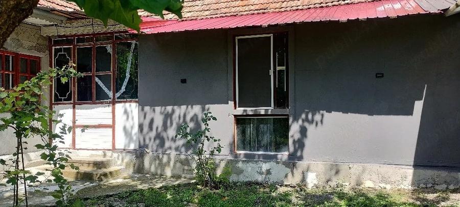 Casă în Racovițeni