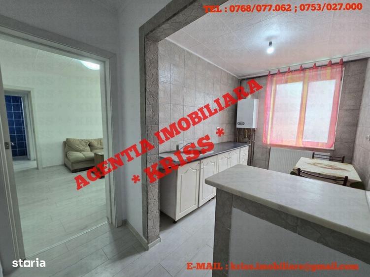 Apartament cu 2 camere semidecomandat în Craiovei
