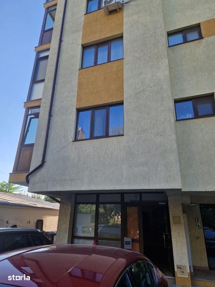 Spațiu comercial, de 147 mp, în Militari