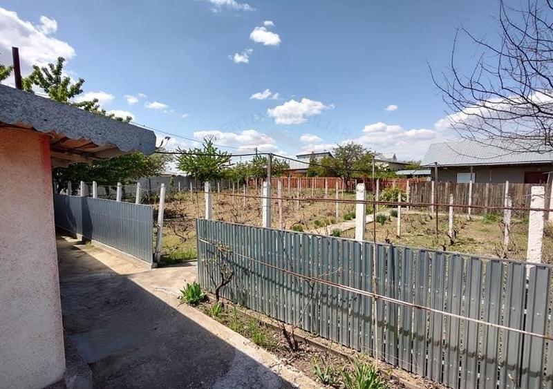 Casă individuală cu 3 camere cu Canalizare în Cișmele