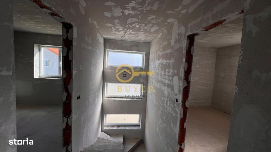 Casă cu 4 camere cu Teren 400 Mp în Central