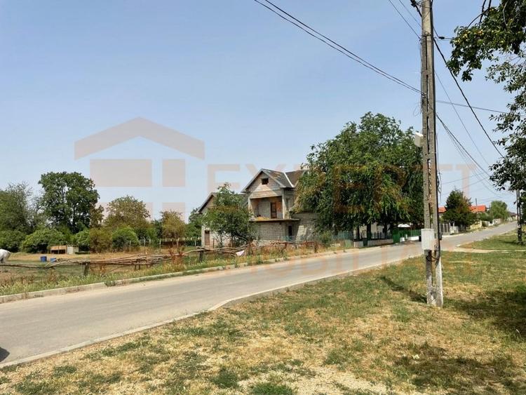 Teren Construcții intravilan de 2581 mp, în Mihail Kogălniceanu