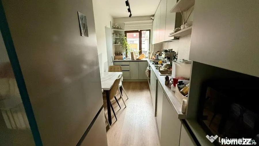Apartament cu 3 camere decomandat în Dorobanți