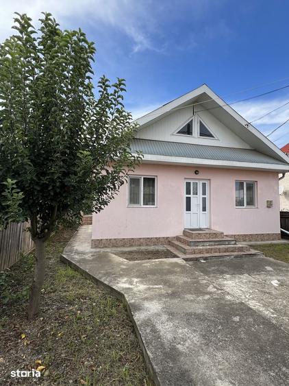 Casă cu 4 camere cu Teren 412 Mp în Central