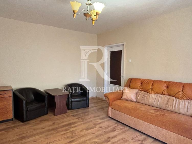 Apartament cu 2 camere semidecomandat, mobilat în Rogerius