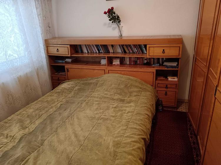 Apartament cu 3 camere decomandat în Valea Rosie