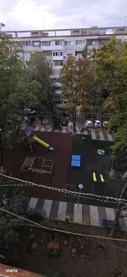 Apartament cu 2 camere decomandat în Drumul Găzarului