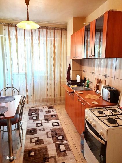 Apartament cu 2 camere decomandat în Păcii