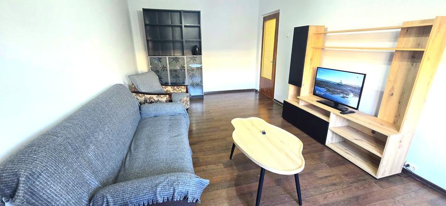 Apartament cu 3 camere decomandat în Crângași