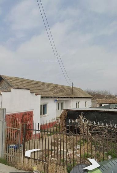 Casă cu 4 camere în Lumina