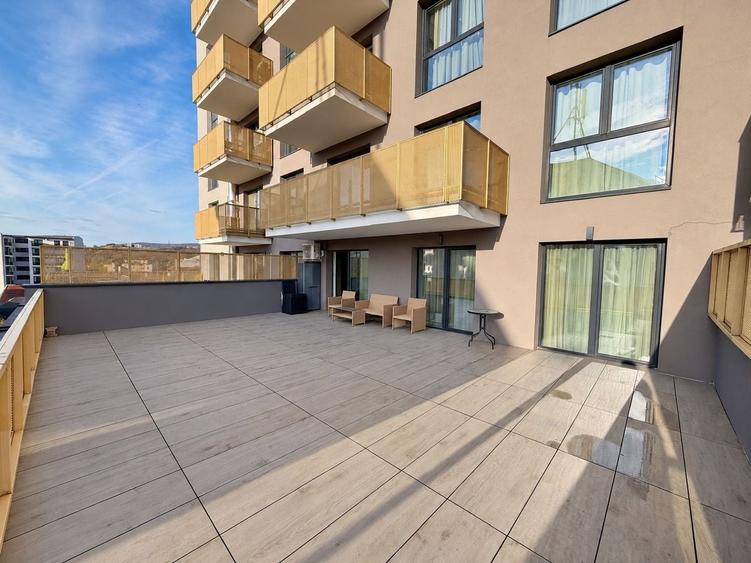 Apartament cu 3 camere semidecomandat, mobilat în Mănăștur