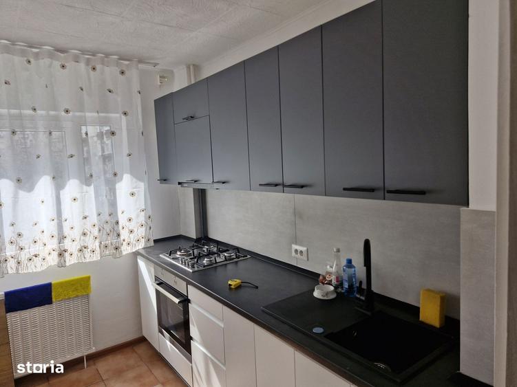 Apartament cu 2 camere semidecomandat, mobilat în Crângași