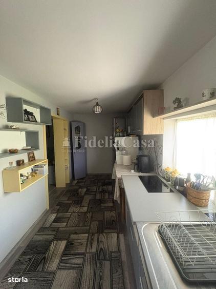 Casă cu 4 camere în Comarna