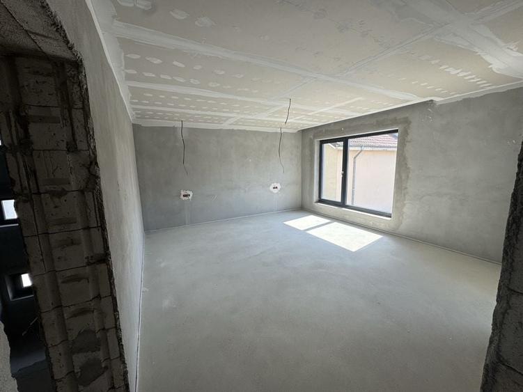 Casă cu 4 camere în Micro 3
