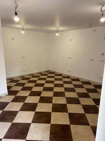 Spațiu comercial, de 25 mp, în Militari